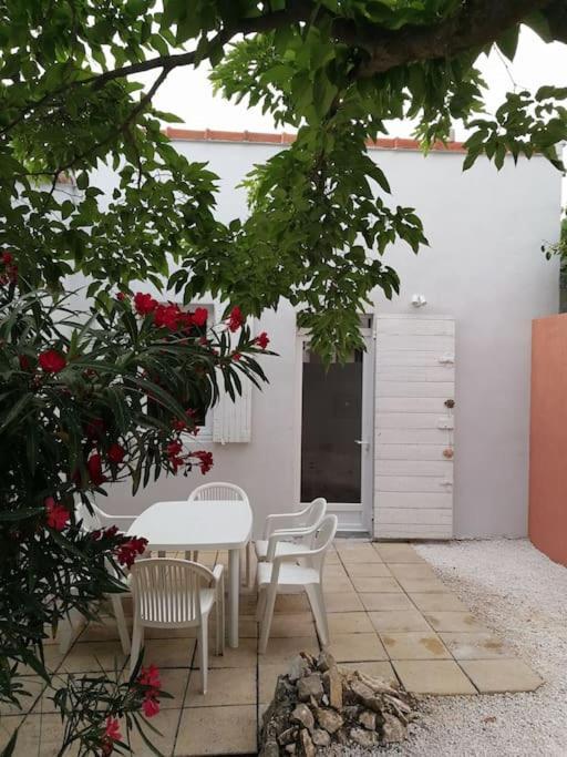 Villa Au Calme Avec Exterieur Et Parking Gratuit Aux Portes D'Aix Et Marseille Emplacement Ideal Екстер'єр фото